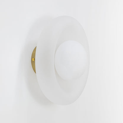 Arandela Lúcio Dourado e Vidro Jateado/Opalino 1xG9